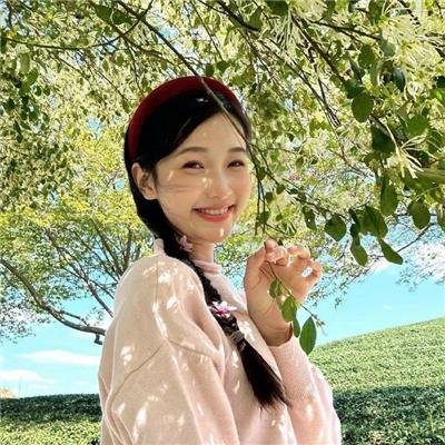 远看是蔚蓝的春天